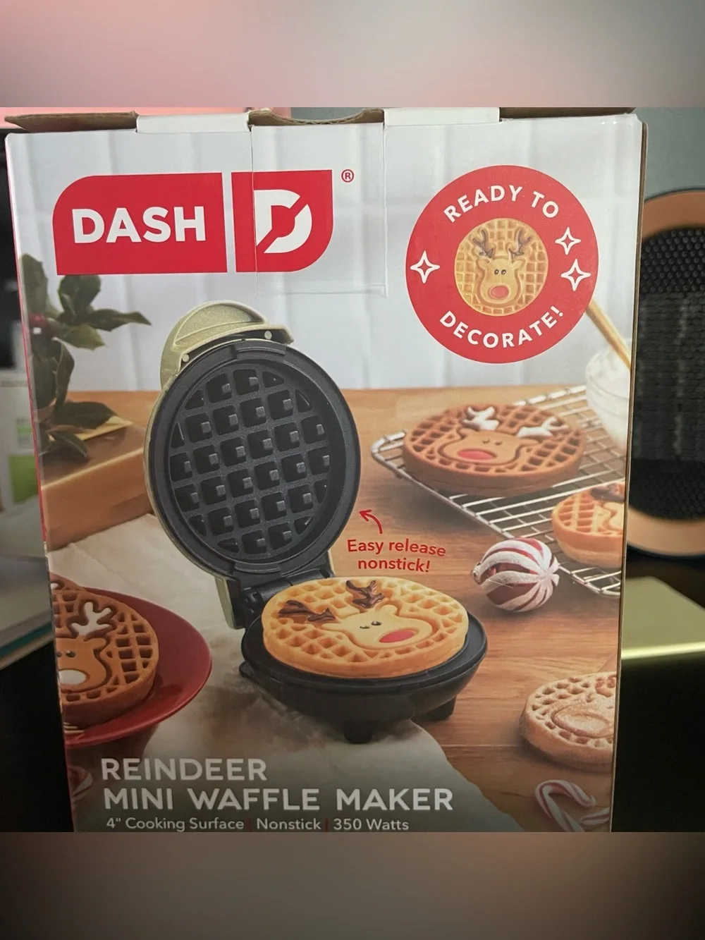 Dash Green Mini Reindeer Waffle Maker with Red Indicator